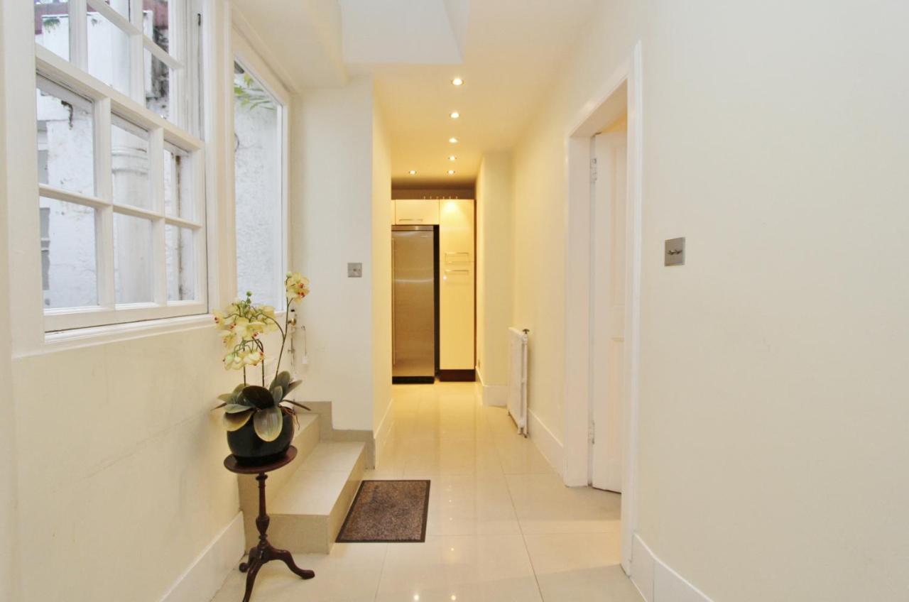 Elegant 3-Bedroom Ramsay Garden Apartment In Edinburgh City Centre 外观 照片